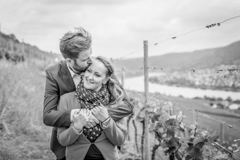 Loveshoot-Hochzeitsfotograf-Fotografin-Paarfotografie-Winningen-Mosel